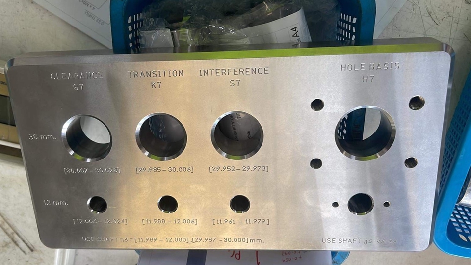 ออกแบบ model 3D CAD CAM CAE